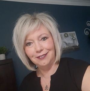 Meet your Posher, Lori mollon